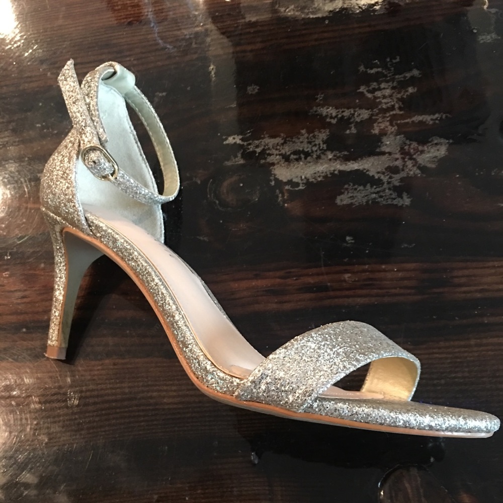 Gold open toed shoes